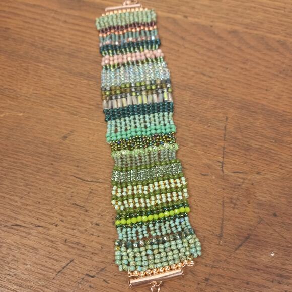 HANDMADE~Shades of Green Free Form Herringbone Cuff Bracelet. 7½"-10" - Picture 6 of 6
